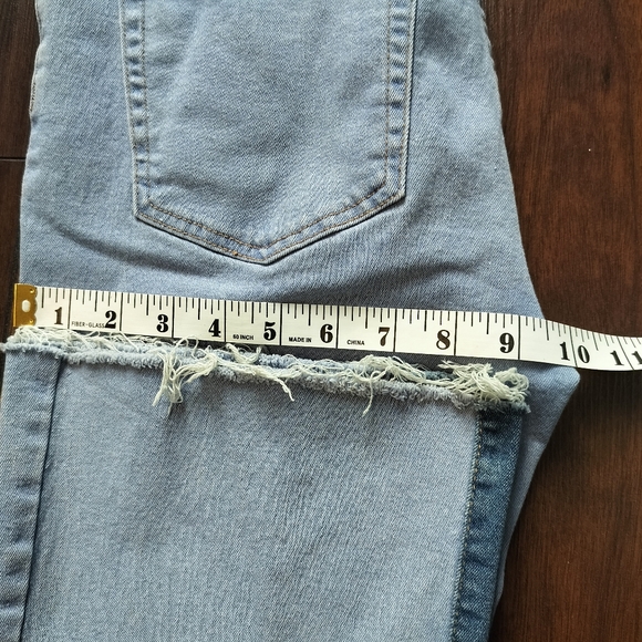 Forever 21 Flare Jeans with raw hem, Women Size 25 - Picture 14 of 16